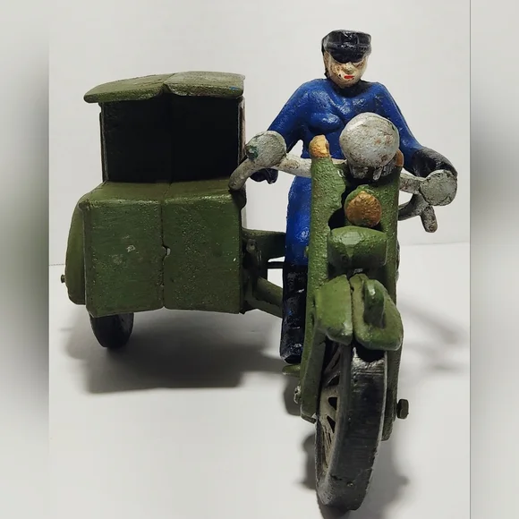 Vintage Cast Iron U.S Parcel Post Motorcycle With Detachable Rider Mail Man - Picture 2 of 10